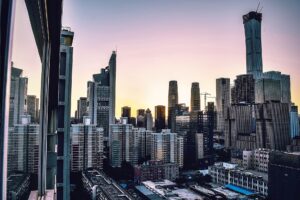 POYNTING antennas ensure reliable connectivity in urban environments, providing seamless internet access for city applications. Images are used for visual representation purposes only. These images may not be downloaded, copied, or used in any form without prior permission.