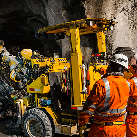 Underground Propagation Range Tests With Poynting’s MinePoynt HELI And MiniHELI Antennas